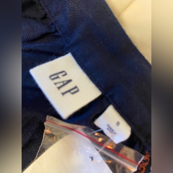 GAP Blouse - Picture 2 of 3